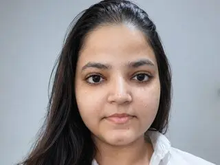 Pics RoohiCharm